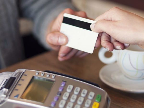 7 Melhores Cartões de Crédito Sem Anuidade [em 2022]